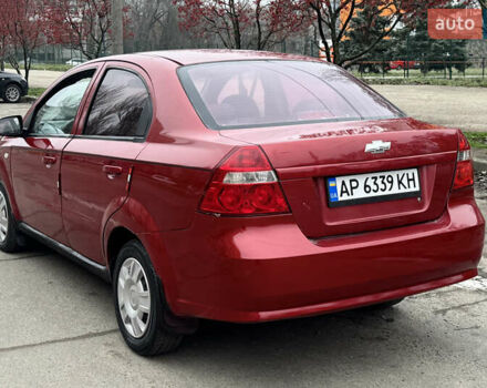 Красный Шевроле Авео, объемом двигателя 1.5 л и пробегом 230 тыс. км за 2450 $, фото 3 на Automoto.ua