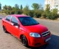 Красный Шевроле Авео, объемом двигателя 1.5 л и пробегом 370 тыс. км за 2000 $, фото 1 на Automoto.ua