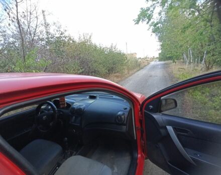 Червоний Шевроле Авео, об'ємом двигуна 1.5 л та пробігом 250 тис. км за 1850 $, фото 3 на Automoto.ua