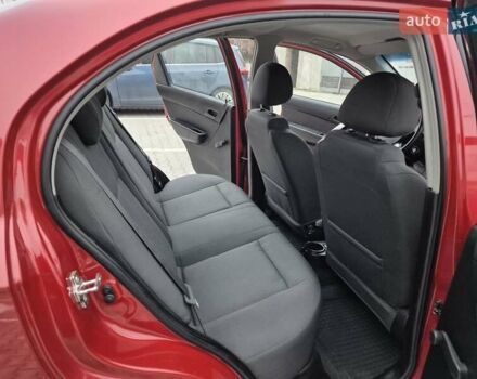 Красный Шевроле Авео, объемом двигателя 1.5 л и пробегом 34 тыс. км за 6200 $, фото 42 на Automoto.ua