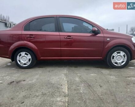 Красный Шевроле Авео, объемом двигателя 1.6 л и пробегом 91 тыс. км за 4800 $, фото 5 на Automoto.ua