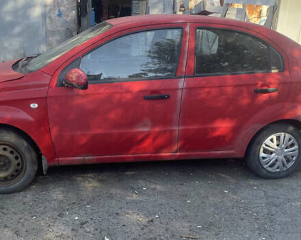 Красный Шевроле Авео, объемом двигателя 1.5 л и пробегом 425 тыс. км за 1500 $, фото 2 на Automoto.ua