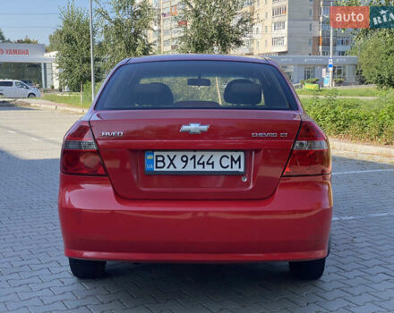 Красный Шевроле Авео, объемом двигателя 1.5 л и пробегом 270 тыс. км за 2999 $, фото 4 на Automoto.ua
