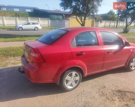 Красный Шевроле Авео, объемом двигателя 1.5 л и пробегом 130 тыс. км за 4700 $, фото 1 на Automoto.ua