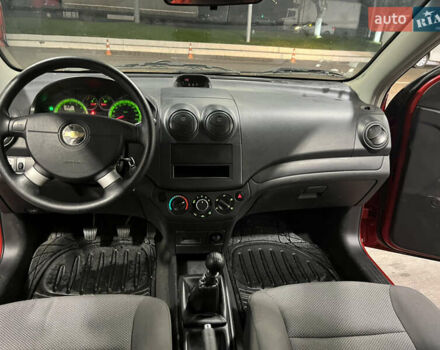 Красный Шевроле Авео, объемом двигателя 1.5 л и пробегом 34 тыс. км за 6300 $, фото 21 на Automoto.ua