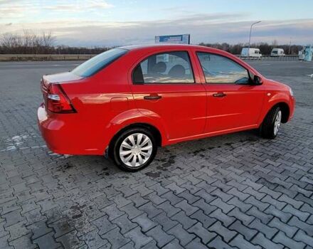 Красный Шевроле Авео, объемом двигателя 1.5 л и пробегом 151 тыс. км за 4900 $, фото 3 на Automoto.ua