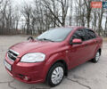 Красный Шевроле Авео, объемом двигателя 1.5 л и пробегом 288 тыс. км за 3400 $, фото 4 на Automoto.ua