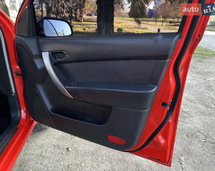 Червоний Шевроле Авео, об'ємом двигуна 1.5 л та пробігом 250 тис. км за 3700 $, фото 23 на Automoto.ua