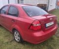 Красный Шевроле Авео, объемом двигателя 1.5 л и пробегом 215 тыс. км за 3000 $, фото 3 на Automoto.ua