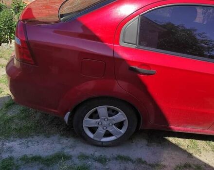 Красный Шевроле Авео, объемом двигателя 1.5 л и пробегом 151 тыс. км за 4600 $, фото 1 на Automoto.ua