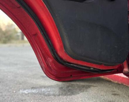 Червоний Шевроле Авео, об'ємом двигуна 1.5 л та пробігом 213 тис. км за 2600 $, фото 19 на Automoto.ua