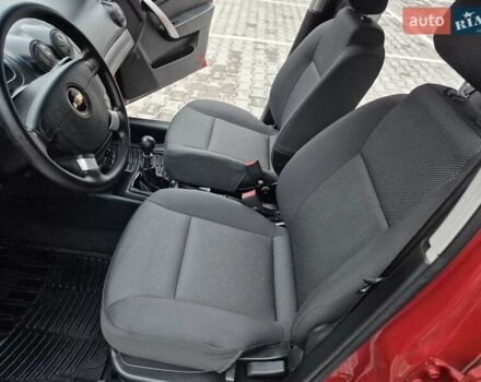 Красный Шевроле Авео, объемом двигателя 1.5 л и пробегом 34 тыс. км за 6200 $, фото 51 на Automoto.ua