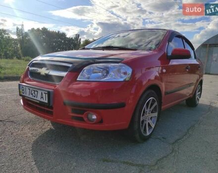 Красный Шевроле Авео, объемом двигателя 1.5 л и пробегом 65 тыс. км за 5500 $, фото 2 на Automoto.ua