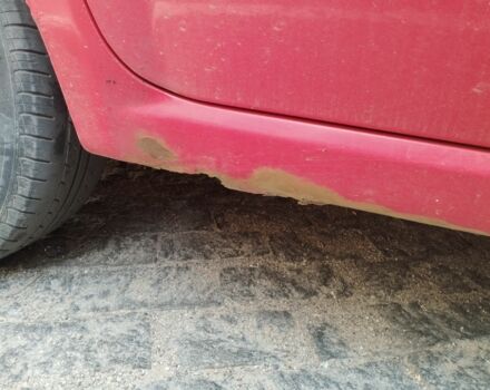 Красный Шевроле Авео, объемом двигателя 1.4 л и пробегом 201 тыс. км за 3500 $, фото 3 на Automoto.ua