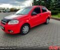 Красный Шевроле Авео, объемом двигателя 1.5 л и пробегом 209 тыс. км за 3400 $, фото 1 на Automoto.ua