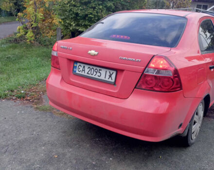 Красный Шевроле Авео, объемом двигателя 1.5 л и пробегом 22 тыс. км за 3500 $, фото 2 на Automoto.ua