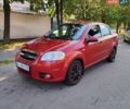 Червоний Шевроле Авео, об'ємом двигуна 1.5 л та пробігом 219 тис. км за 4350 $, фото 1 на Automoto.ua
