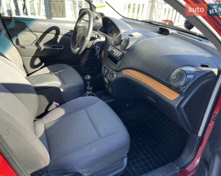 Червоний Шевроле Авео, об'ємом двигуна 1.5 л та пробігом 178 тис. км за 2999 $, фото 26 на Automoto.ua