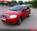 Красный Шевроле Авео, объемом двигателя 1.5 л и пробегом 307 тыс. км за 3800 $, фото 1 на Automoto.ua