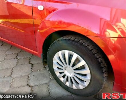 Красный Шевроле Авео, объемом двигателя 1.5 л и пробегом 200 тыс. км за 4000 $, фото 6 на Automoto.ua