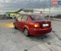 Красный Шевроле Авео, объемом двигателя 1.5 л и пробегом 301 тыс. км за 3799 $, фото 4 на Automoto.ua