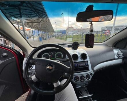 Красный Шевроле Авео, объемом двигателя 1.5 л и пробегом 180 тыс. км за 2650 $, фото 7 на Automoto.ua