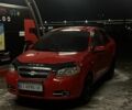 Красный Шевроле Авео, объемом двигателя 1.5 л и пробегом 177 тыс. км за 3300 $, фото 1 на Automoto.ua