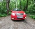 Красный Шевроле Авео, объемом двигателя 1.5 л и пробегом 256 тыс. км за 3200 $, фото 1 на Automoto.ua
