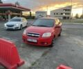 Красный Шевроле Авео, объемом двигателя 1.5 л и пробегом 250 тыс. км за 2801 $, фото 1 на Automoto.ua