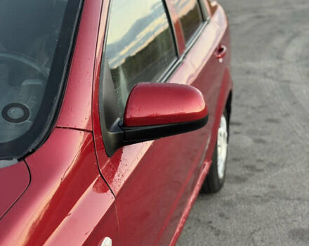 Червоний Шевроле Авео, об'ємом двигуна 1.5 л та пробігом 213 тис. км за 2600 $, фото 5 на Automoto.ua