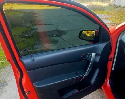 Красный Шевроле Авео, объемом двигателя 1.5 л и пробегом 65 тыс. км за 5500 $, фото 38 на Automoto.ua