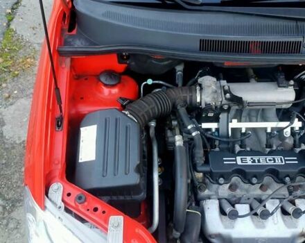 Красный Шевроле Авео, объемом двигателя 1.5 л и пробегом 65 тыс. км за 5500 $, фото 31 на Automoto.ua