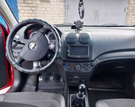 Красный Шевроле Авео, объемом двигателя 0 л и пробегом 200 тыс. км за 4300 $, фото 7 на Automoto.ua