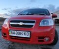 Красный Шевроле Авео, объемом двигателя 1.5 л и пробегом 151 тыс. км за 4900 $, фото 1 на Automoto.ua