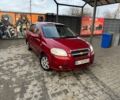 Красный Шевроле Авео, объемом двигателя 1.5 л и пробегом 180 тыс. км за 2650 $, фото 2 на Automoto.ua