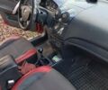 Красный Шевроле Авео, объемом двигателя 1.5 л и пробегом 237 тыс. км за 3600 $, фото 2 на Automoto.ua