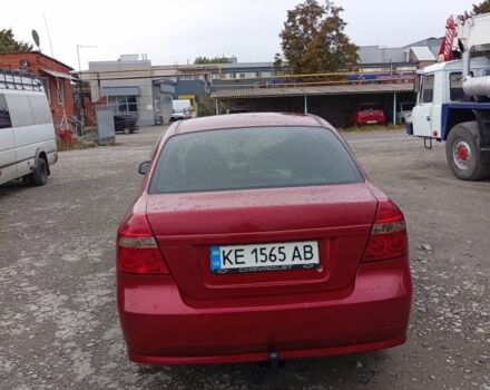 Красный Шевроле Авео, объемом двигателя 1.5 л и пробегом 170 тыс. км за 3500 $, фото 3 на Automoto.ua