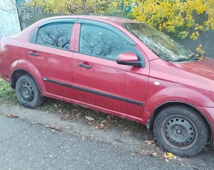 Красный Шевроле Авео, объемом двигателя 1.5 л и пробегом 241 тыс. км за 2700 $, фото 5 на Automoto.ua