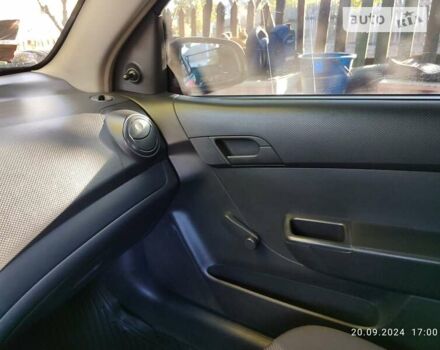 Красный Шевроле Авео, объемом двигателя 1.5 л и пробегом 148 тыс. км за 3999 $, фото 41 на Automoto.ua