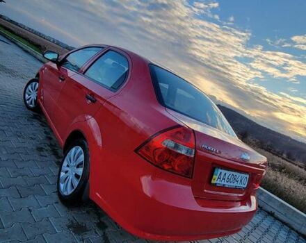 Красный Шевроле Авео, объемом двигателя 1.5 л и пробегом 151 тыс. км за 4900 $, фото 4 на Automoto.ua