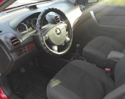 Красный Шевроле Авео, объемом двигателя 1.5 л и пробегом 65 тыс. км за 5500 $, фото 41 на Automoto.ua