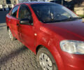 Красный Шевроле Авео, объемом двигателя 1.5 л и пробегом 350 тыс. км за 2899 $, фото 4 на Automoto.ua