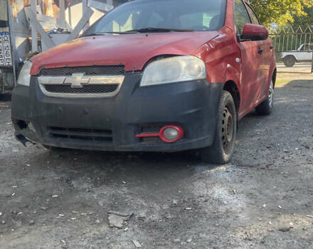 Красный Шевроле Авео, объемом двигателя 1.5 л и пробегом 425 тыс. км за 1500 $, фото 1 на Automoto.ua