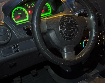 Червоний Шевроле Авео, об'ємом двигуна 1.5 л та пробігом 213 тис. км за 2600 $, фото 29 на Automoto.ua