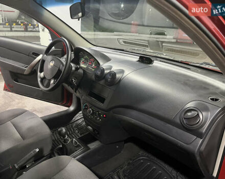 Красный Шевроле Авео, объемом двигателя 1.5 л и пробегом 34 тыс. км за 6300 $, фото 14 на Automoto.ua