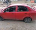 Красный Шевроле Авео, объемом двигателя 1.5 л и пробегом 181 тыс. км за 3500 $, фото 1 на Automoto.ua