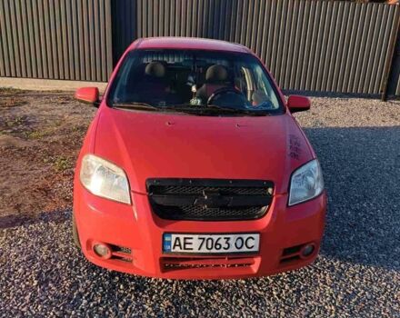 Красный Шевроле Авео, объемом двигателя 1.5 л и пробегом 200 тыс. км за 3800 $, фото 1 на Automoto.ua