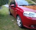 Червоний Шевроле Авео, об'ємом двигуна 1.5 л та пробігом 175 тис. км за 2400 $, фото 1 на Automoto.ua