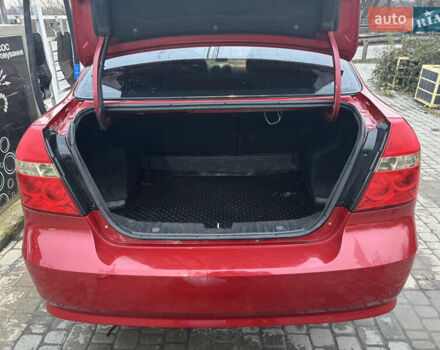 Красный Шевроле Авео, объемом двигателя 1.5 л и пробегом 190 тыс. км за 5200 $, фото 14 на Automoto.ua