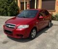 Красный Шевроле Авео, объемом двигателя 1.5 л и пробегом 329 тыс. км за 2900 $, фото 1 на Automoto.ua